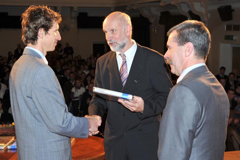 Podelitev diplom 2010 - S35.JPG